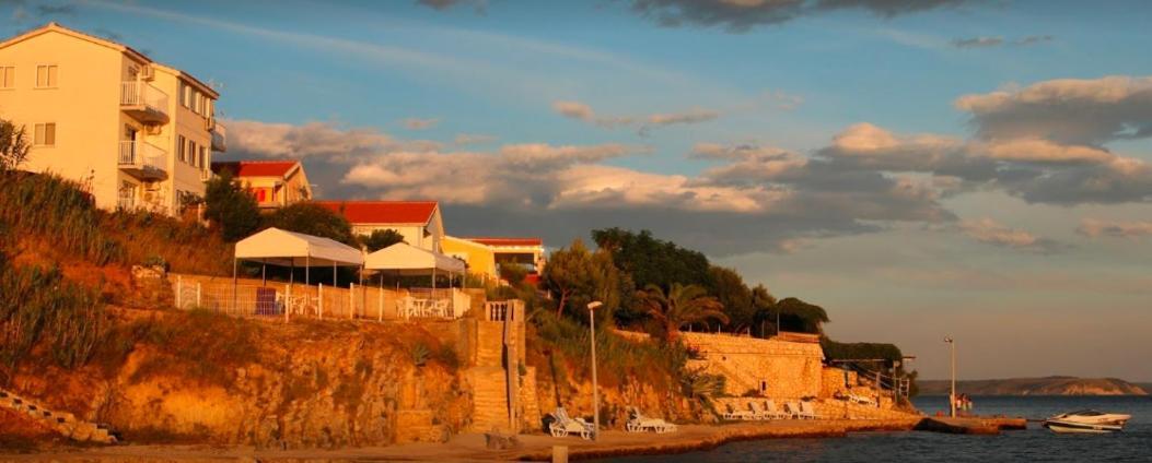 Apartmani Beach Miskovici, Otok Pag Esterno foto